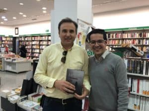 Firma de ejemplares en Librería Picasso 7