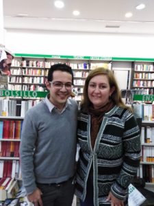 Firma de ejemplares en Librería Picasso 17