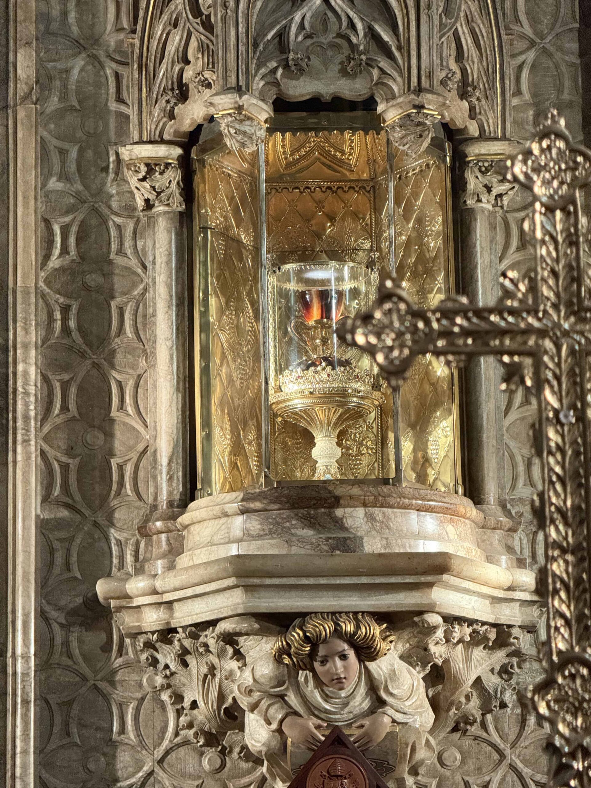 27 - El Santo Grial y otras reliquias de la catedral de Valencia 23